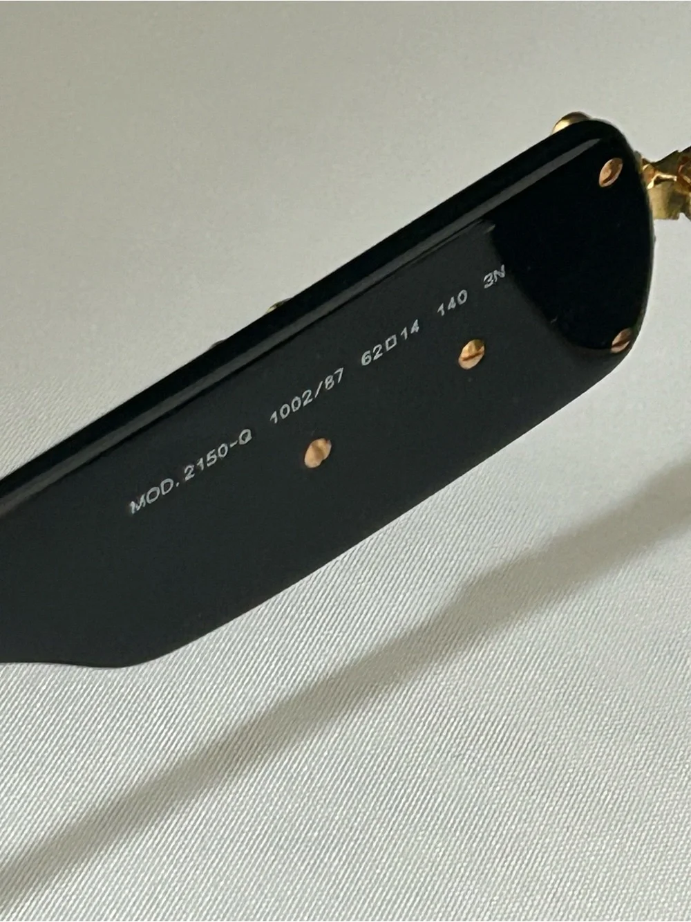 Versace Sunglasses Medusa Hardware Aviator Style Model 2150-Q with Case